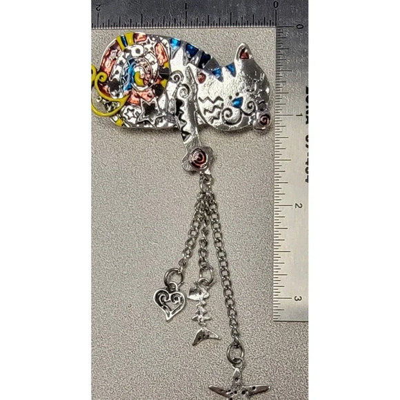 Playful Kitty Brooch Pin with Enameling - Picture 2 of 2